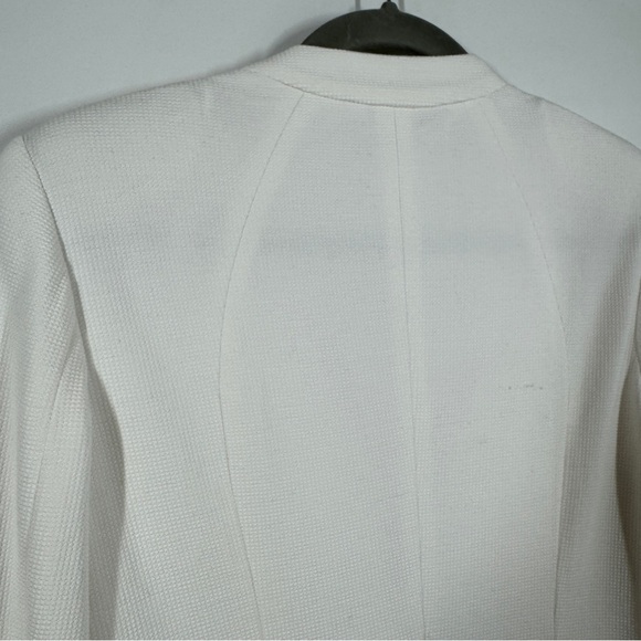 Marc Cain White Textured Knit Minimalist Single Button Tailored Blazer Jacket - Picture 10 of 13